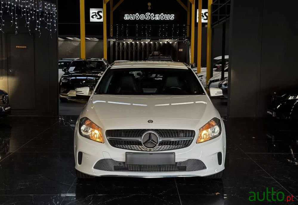 2016' Mercedes-Benz Classe A D Urban photo #5