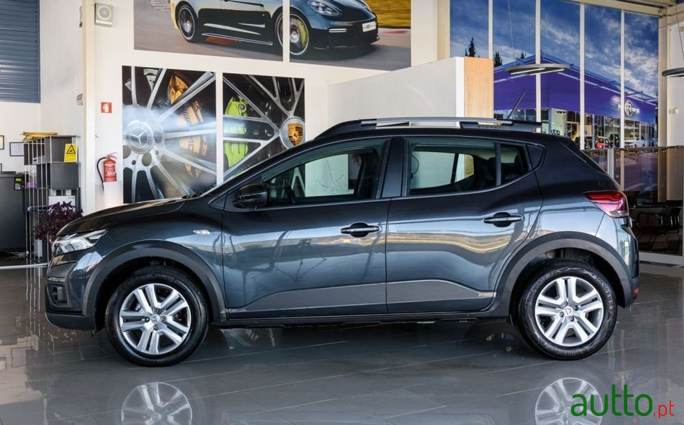 2022' Dacia Sandero photo #2