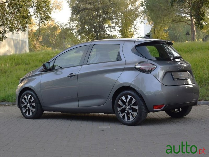 2023' Renault Zoe photo #2