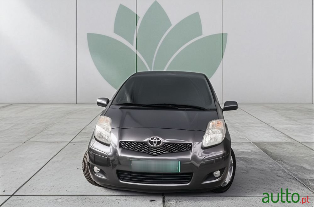 2010' Toyota Yaris 1.0 Vvt-I Ac photo #1