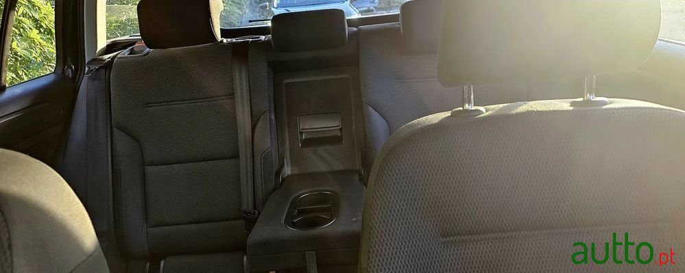 2018' SEAT Leon St photo #6