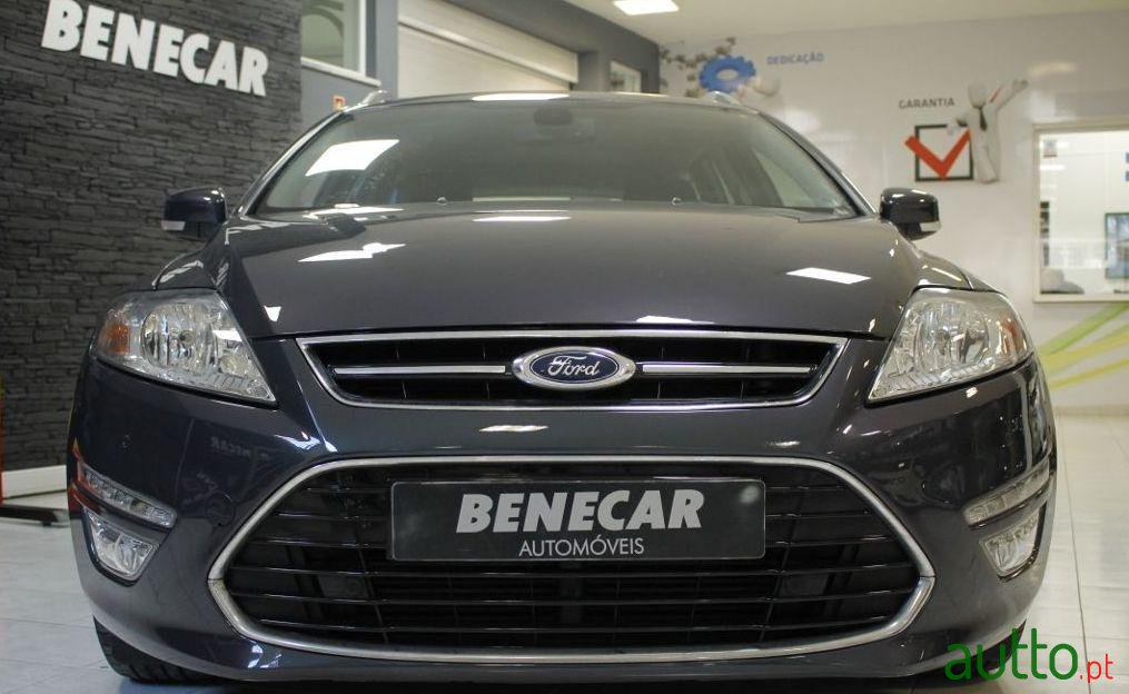 2013' Ford Mondeo Titanium photo #1