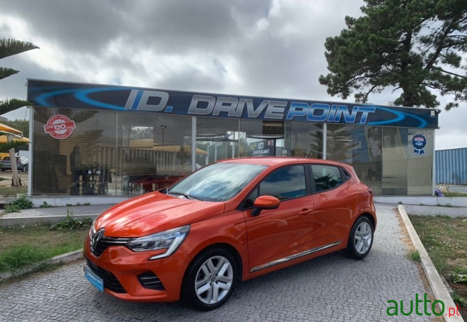 2019' Renault Clio photo #1