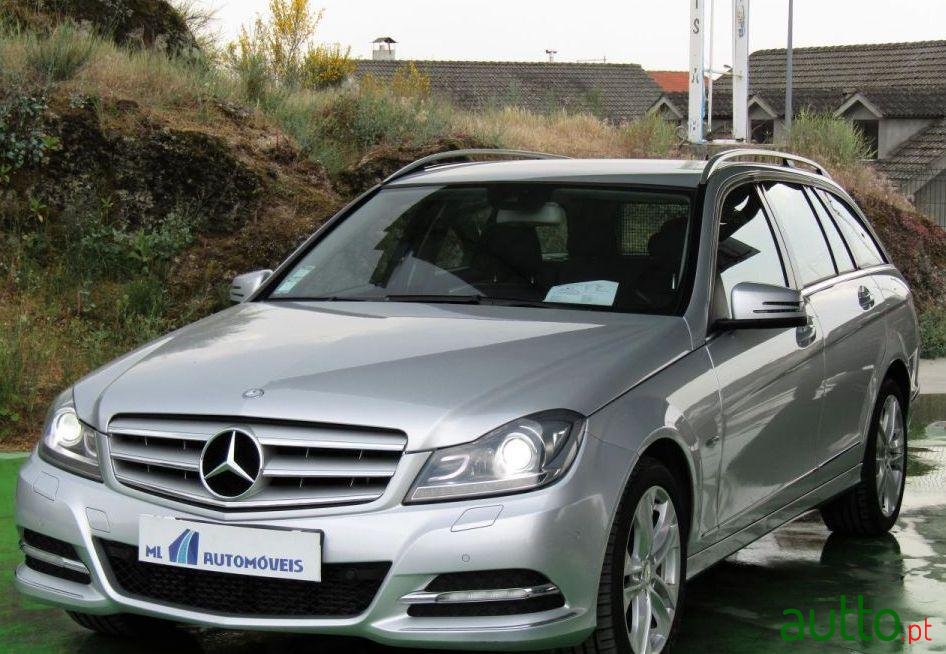 2011' Mercedes-Benz C-250 Cdi Avantgarde Be photo #2