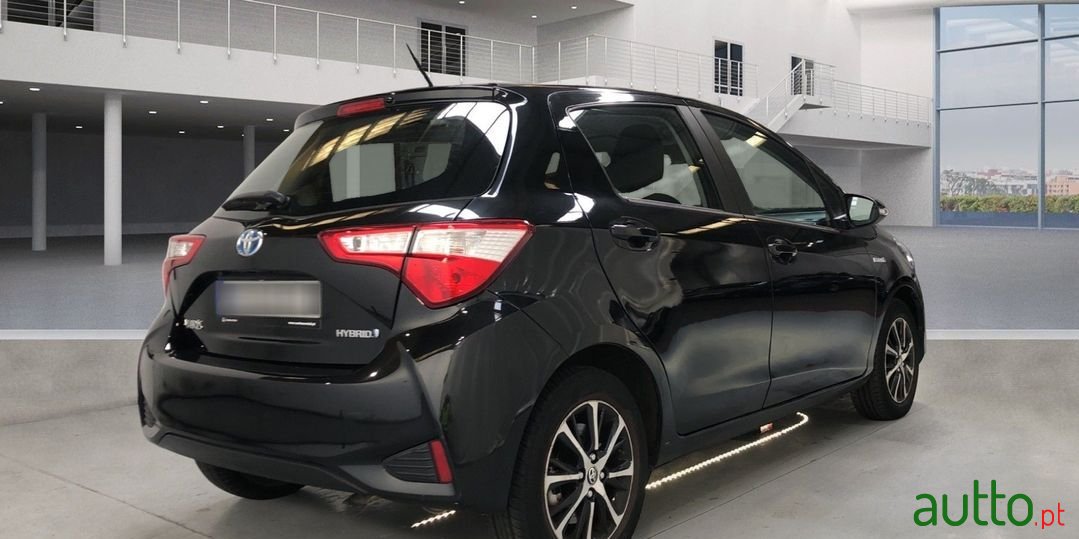 2020' Toyota Yaris photo #4
