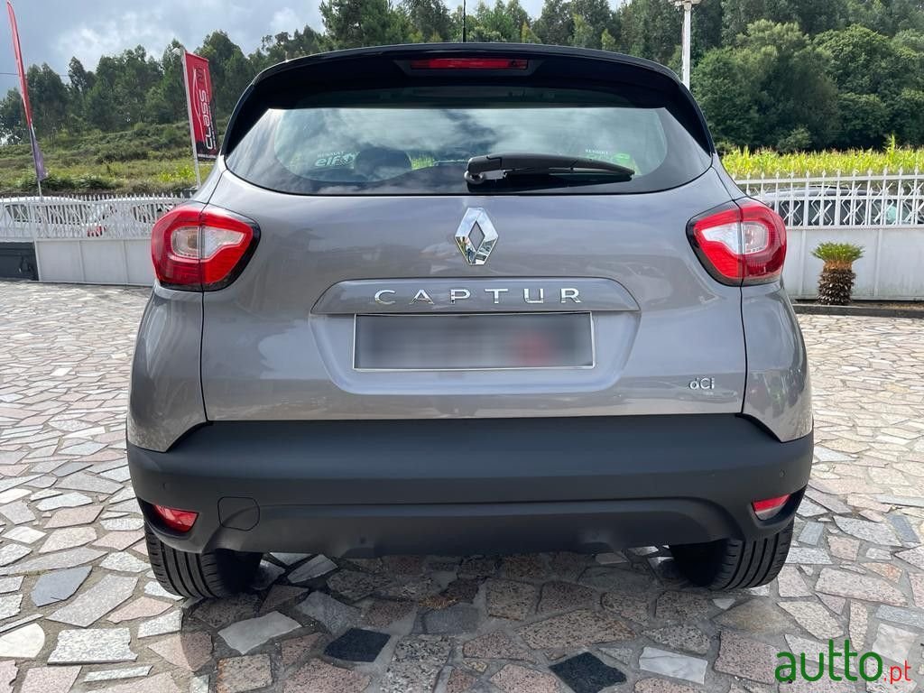 2016' Renault Captur photo #5