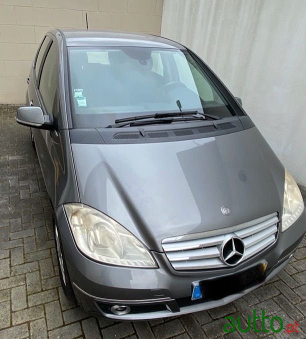 2009' Mercedes-Benz A-180 photo #1