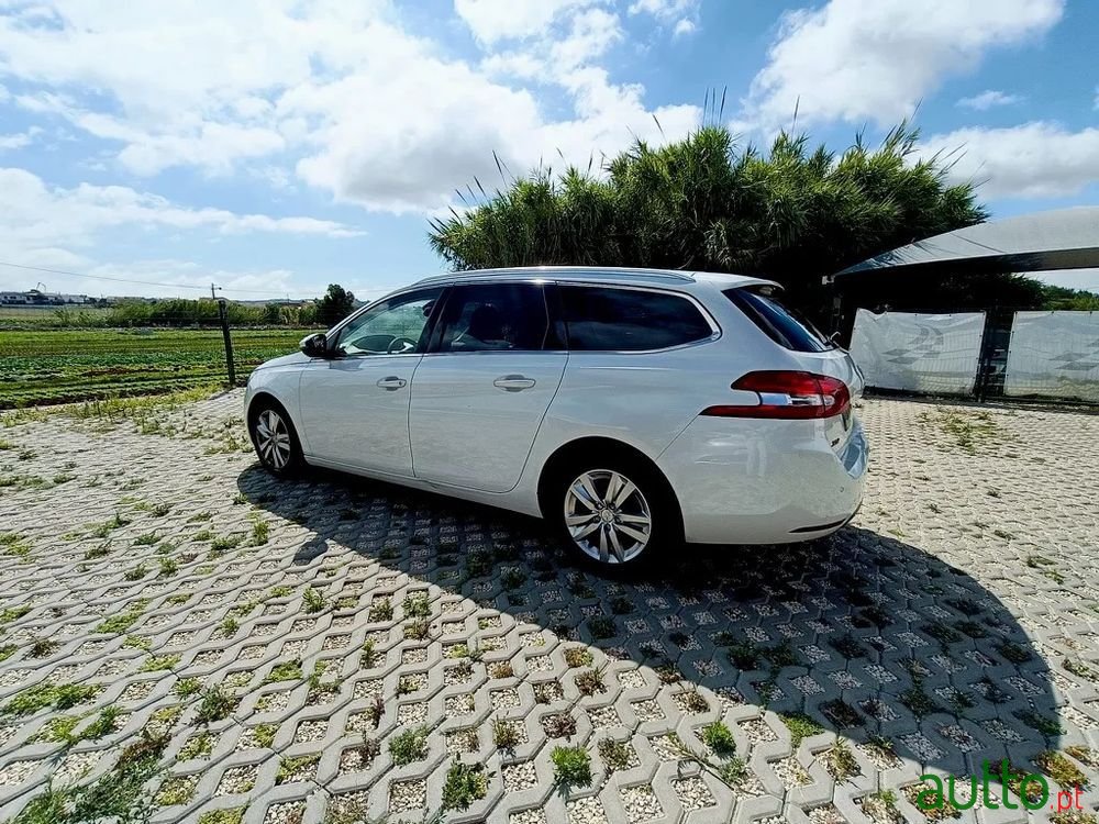 2015' Peugeot 308 Sw photo #6