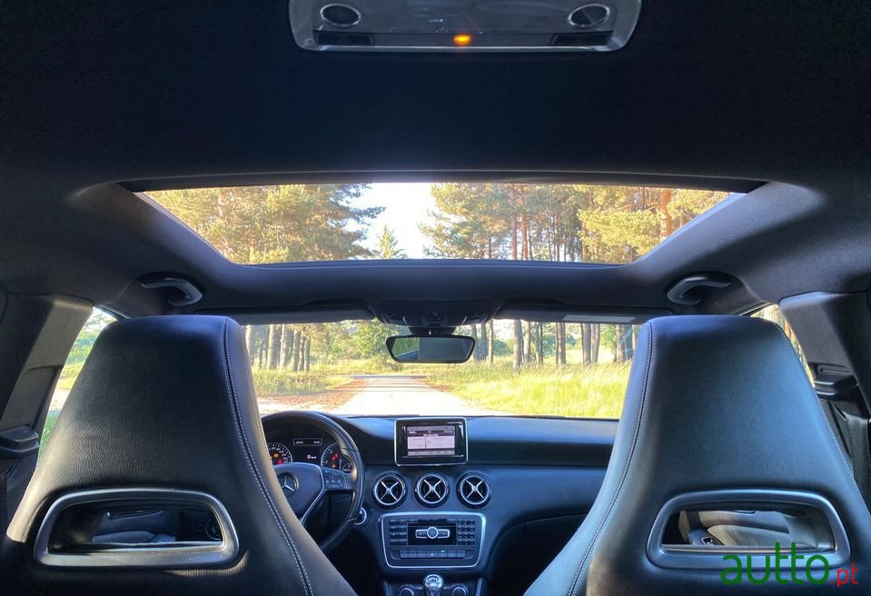 2013' Mercedes-Benz A-180 photo #6