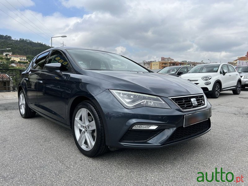 2020' SEAT Leon photo #4