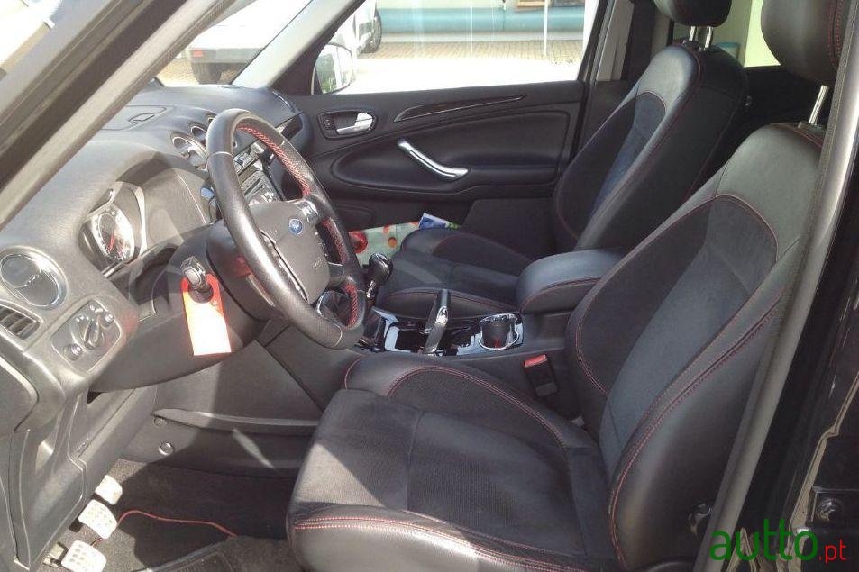 2008' Ford S-Max photo #3