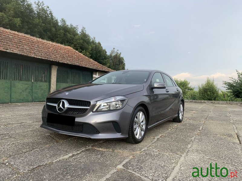 2016' Mercedes-Benz A-180 photo #2