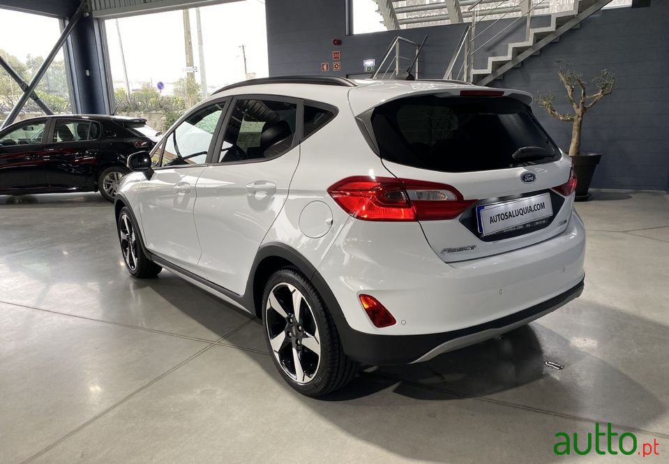 2021' Ford Fiesta photo #3