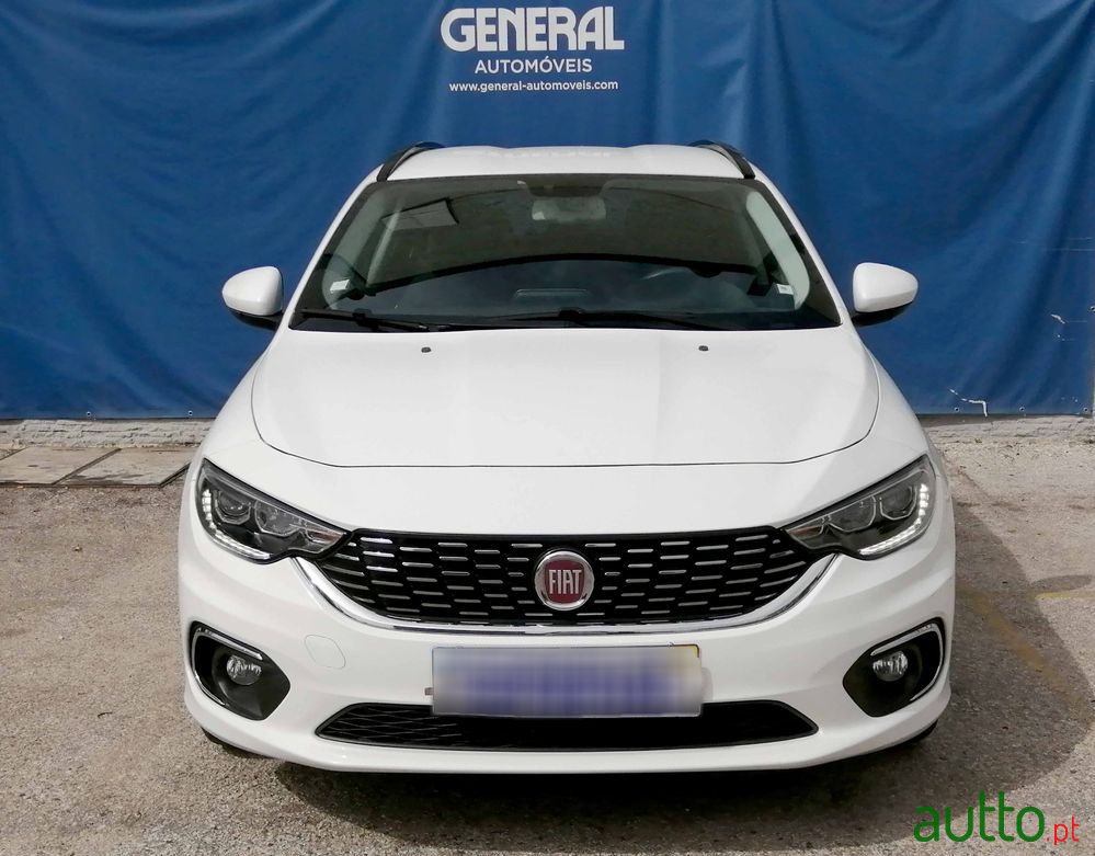 2019' Fiat Tipo Station Wagon photo #2