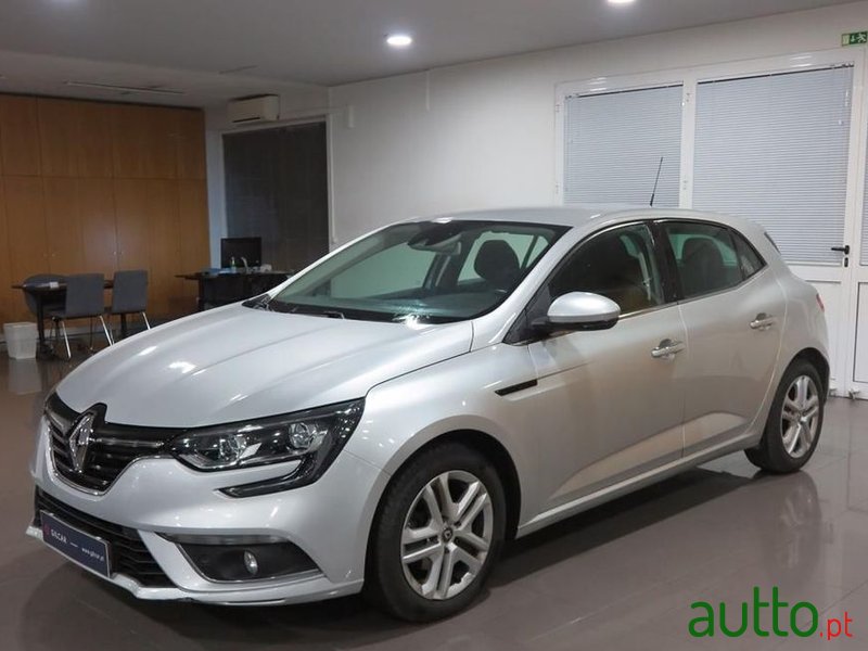 2018' Renault Megane photo #1