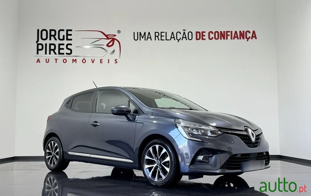 2020' Renault Clio photo #2