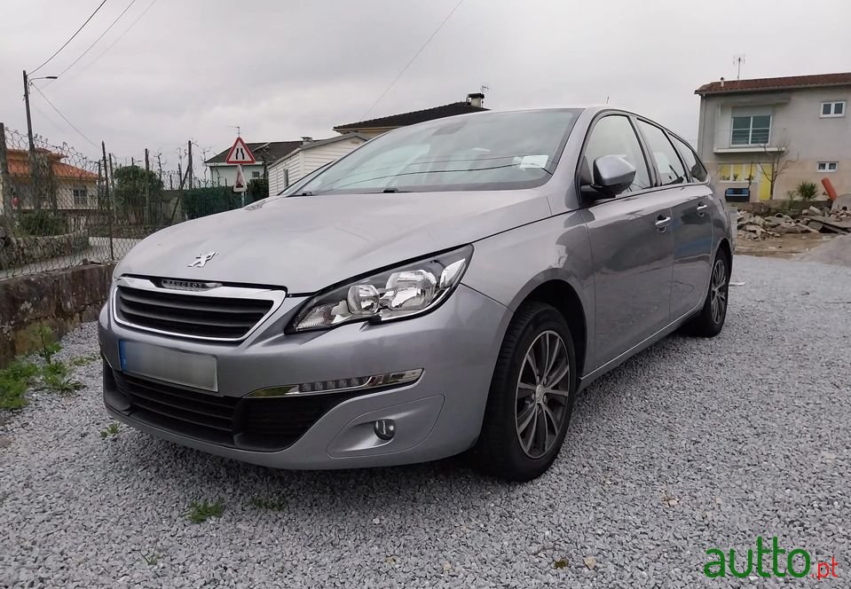 2016' Peugeot 308 Sw photo #2