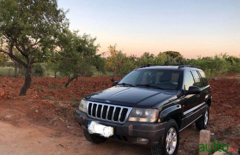 2001' Jeep Grand-Cherokee Laredo photo #1