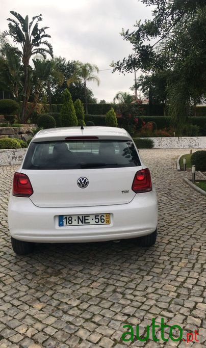 2012' Volkswagen Polo photo #3