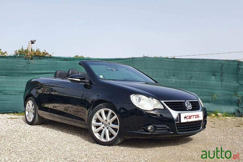 2010' Volkswagen Eos photo #1