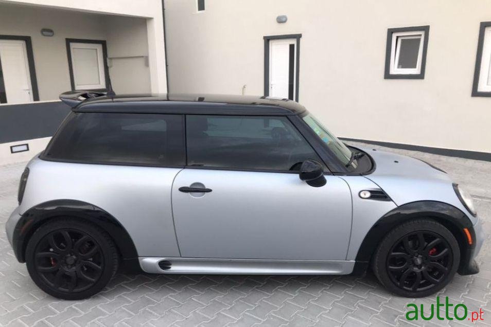 2011' MINI Cooper D photo #4