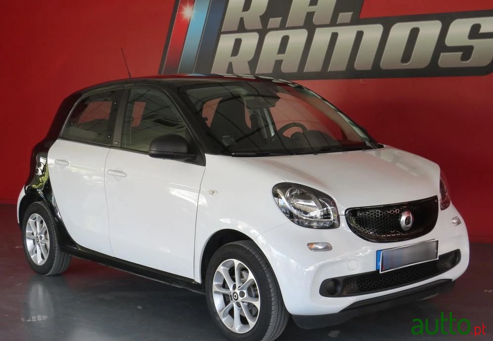 2019' Smart Forfour photo #3