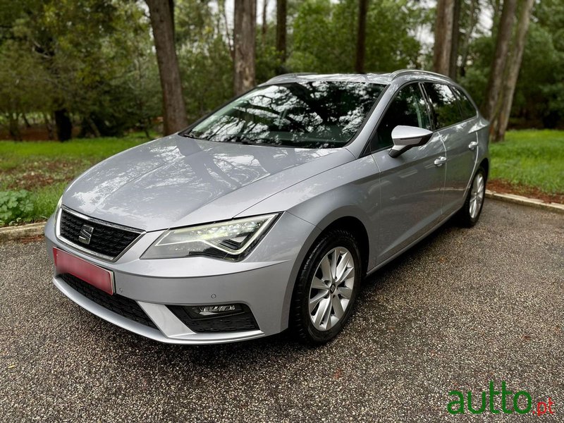 2020' SEAT Leon St photo #5