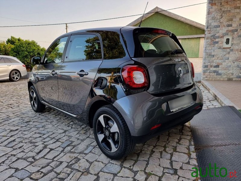 2019' Smart Forfour 1.0 Passion 71 photo #6