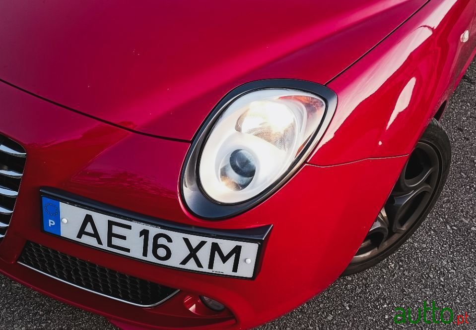 2011' Alfa Romeo MiTo photo #3