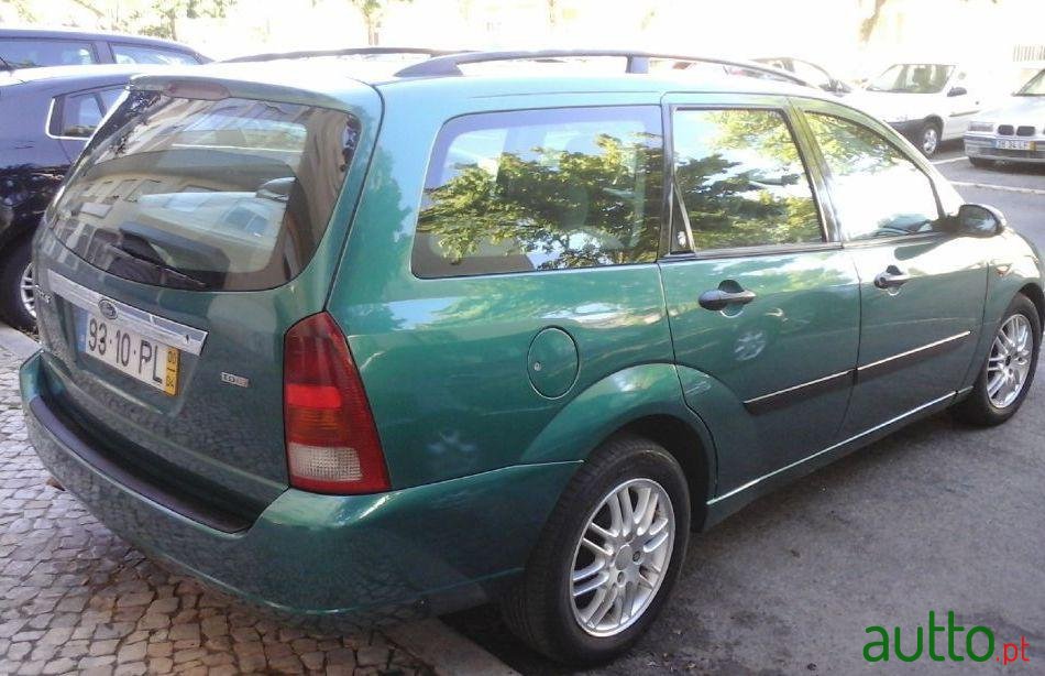 2000' Ford Focus Sw photo #3