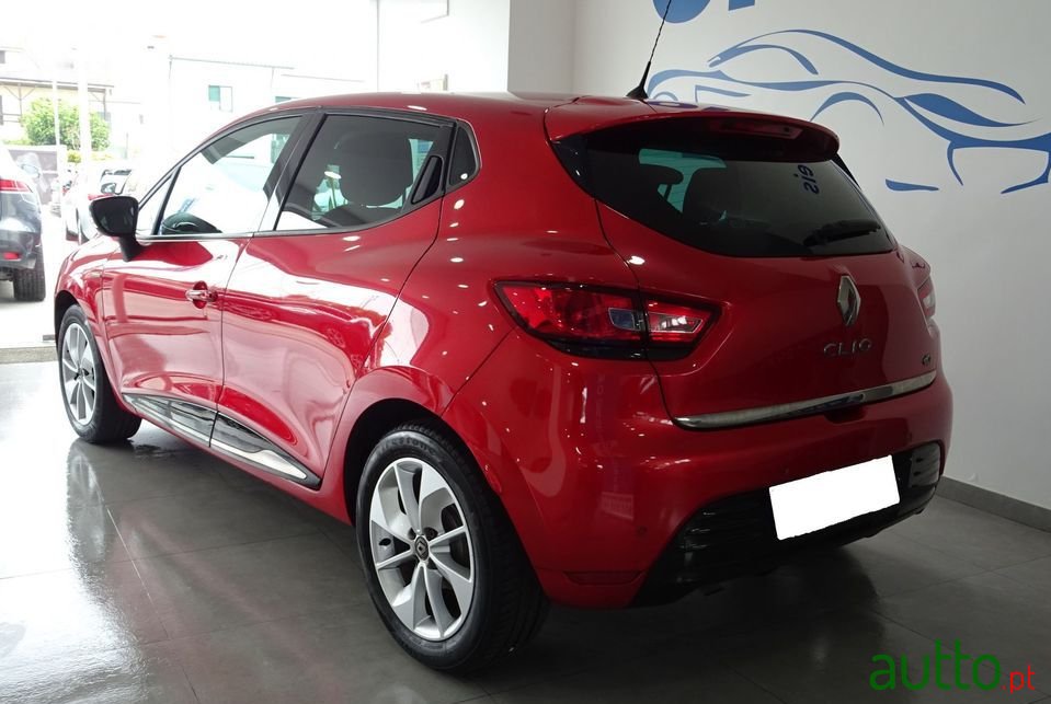 2017' Renault Clio photo #2