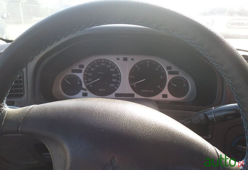 1993' Mitsubishi Galant photo #2