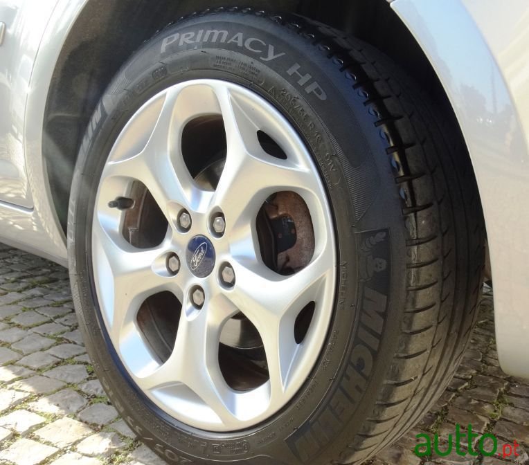 2009' Ford C-MAX photo #6