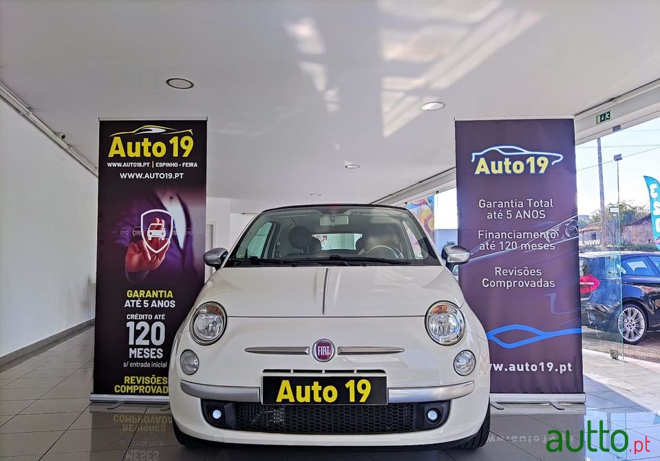 2012' Fiat 500C photo #2