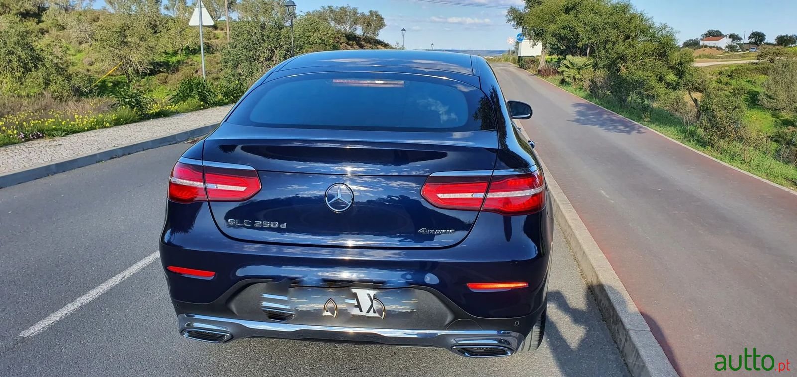 2018' Mercedes-Benz Glc-250 photo #5