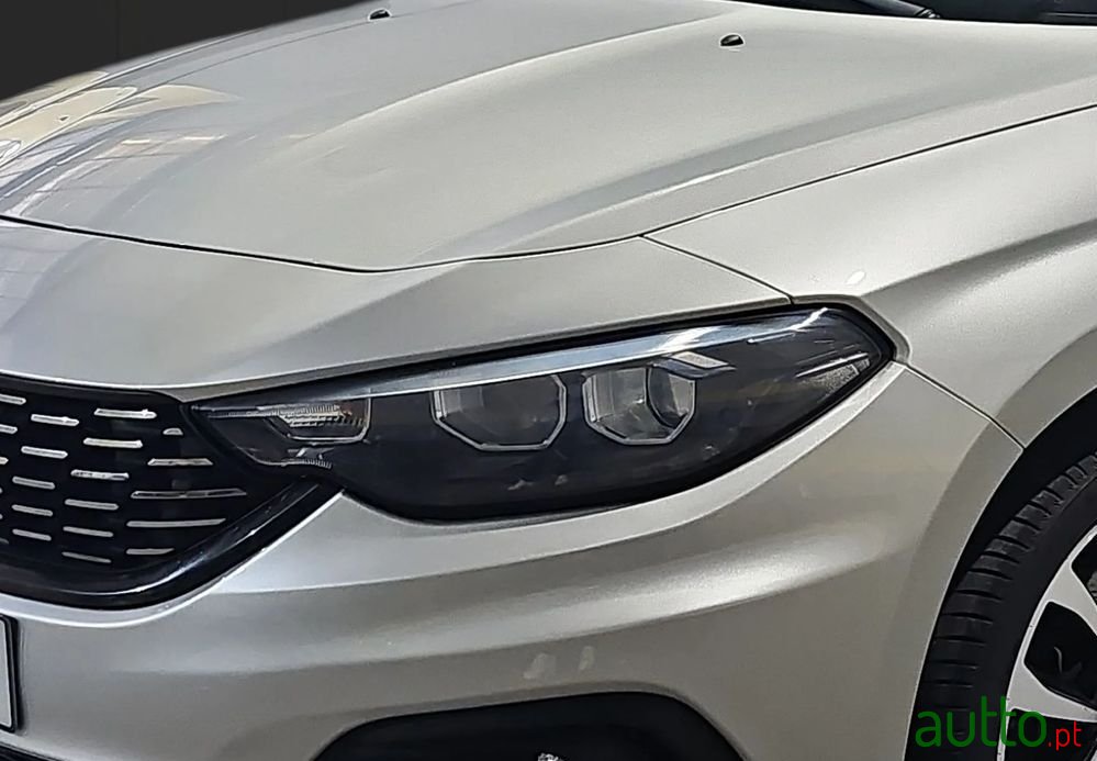 2020' Fiat Tipo Sedan photo #5
