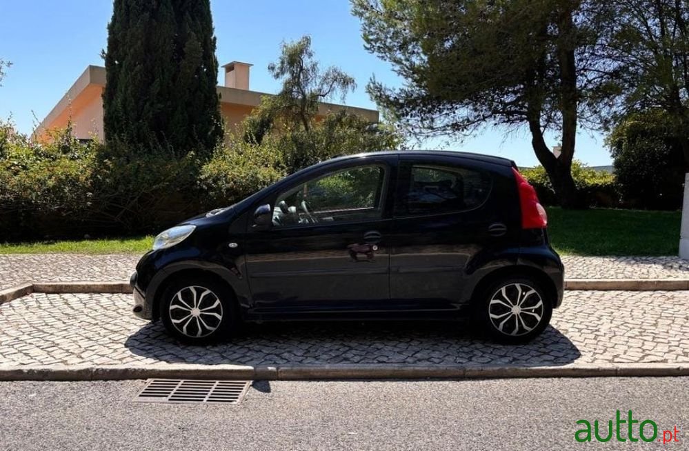 2008' Peugeot 107 photo #1