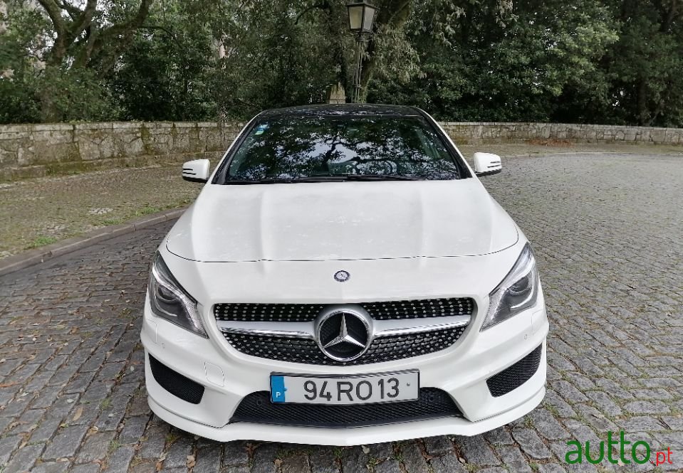 2015' Mercedes-Benz Cla-200 photo #5