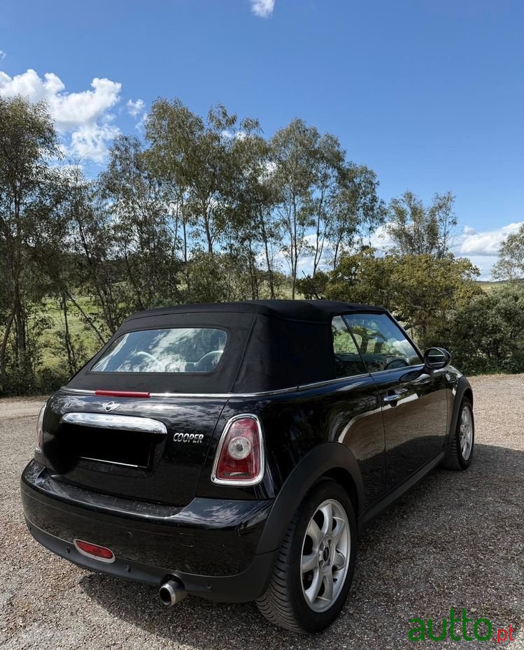 2010' MINI Cooper photo #3