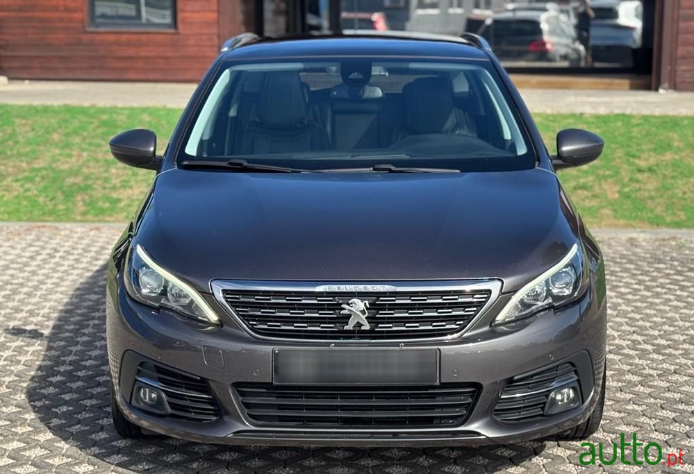 2017' Peugeot 308 Sw photo #3