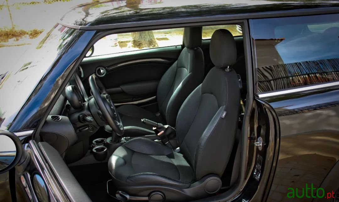 2011' MINI One photo #5