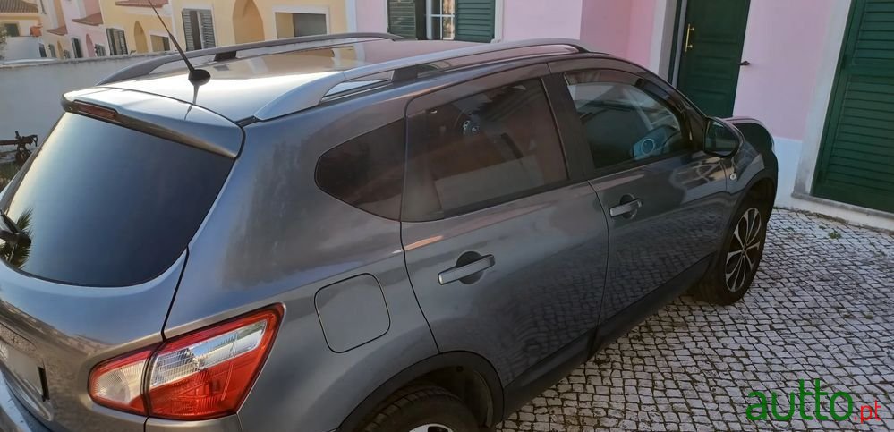 2012' Nissan Qashqai photo #3