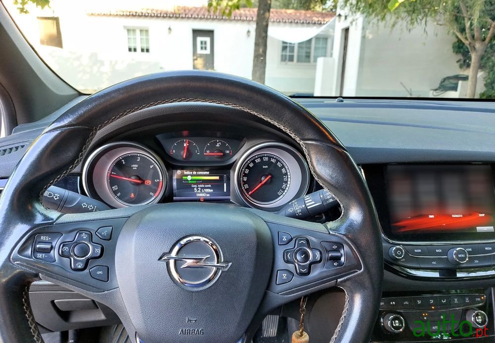 2017' Opel Astra Sports Tourer photo #4