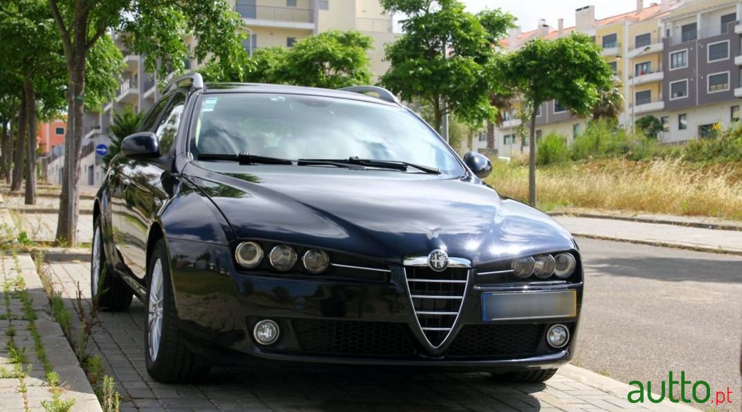 2006' Alfa Romeo 159 Sportwagon photo #2