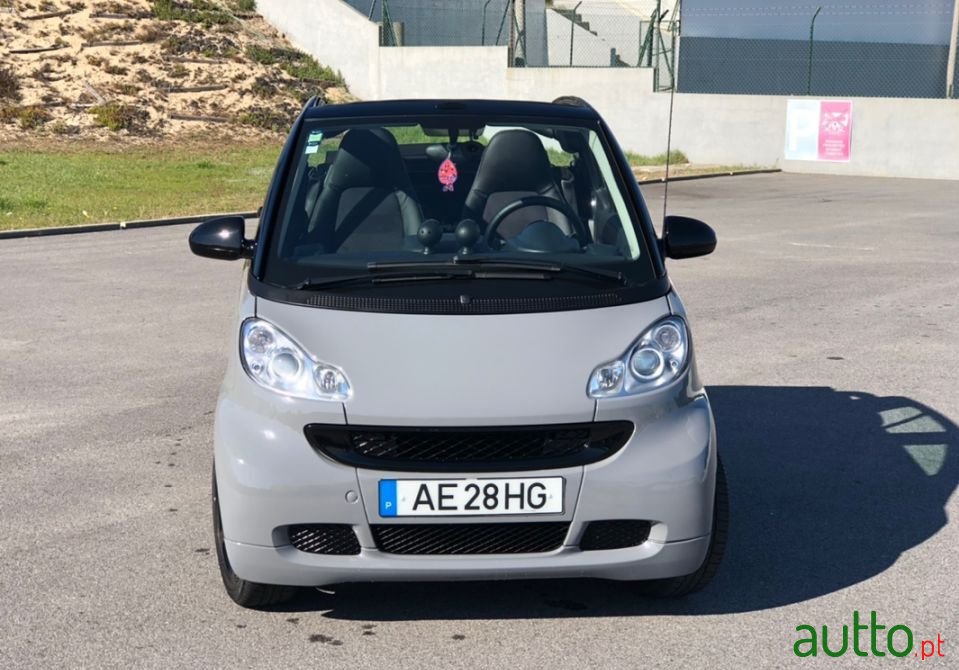 2011' Smart Fortwo photo #2