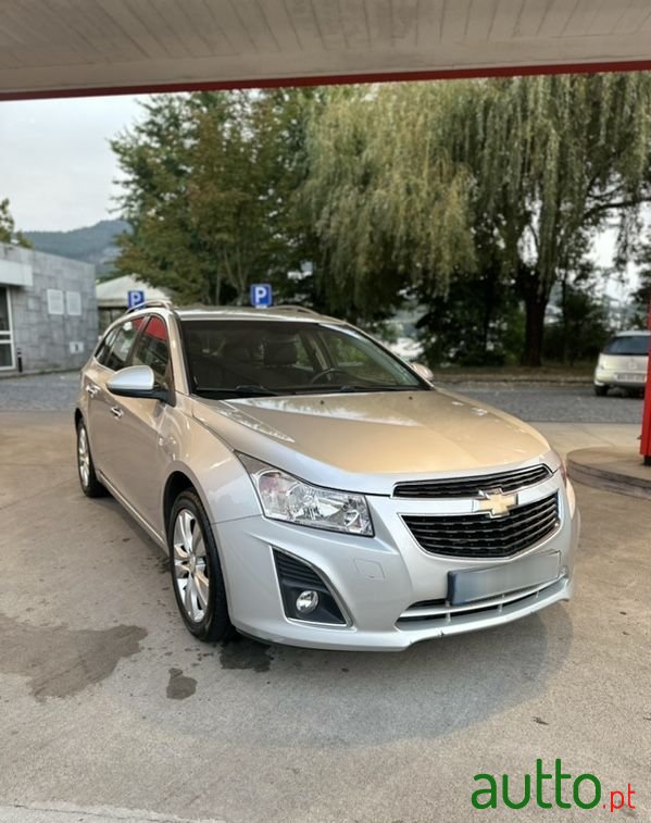 2013' Chevrolet Cruze Sw photo #1