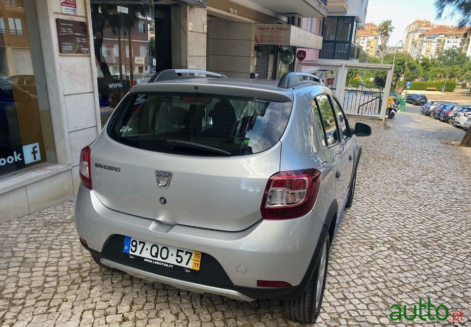 2015' Dacia Sandero Stepway photo #4