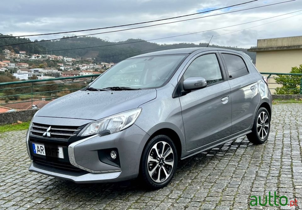 2022' Mitsubishi Space Star photo #3