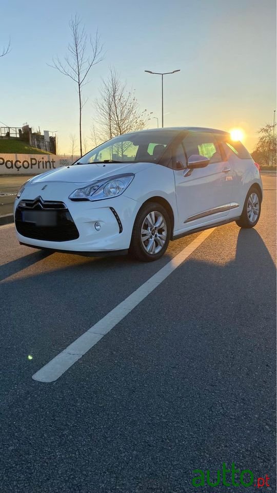 2010' Citroen DS3 photo #3