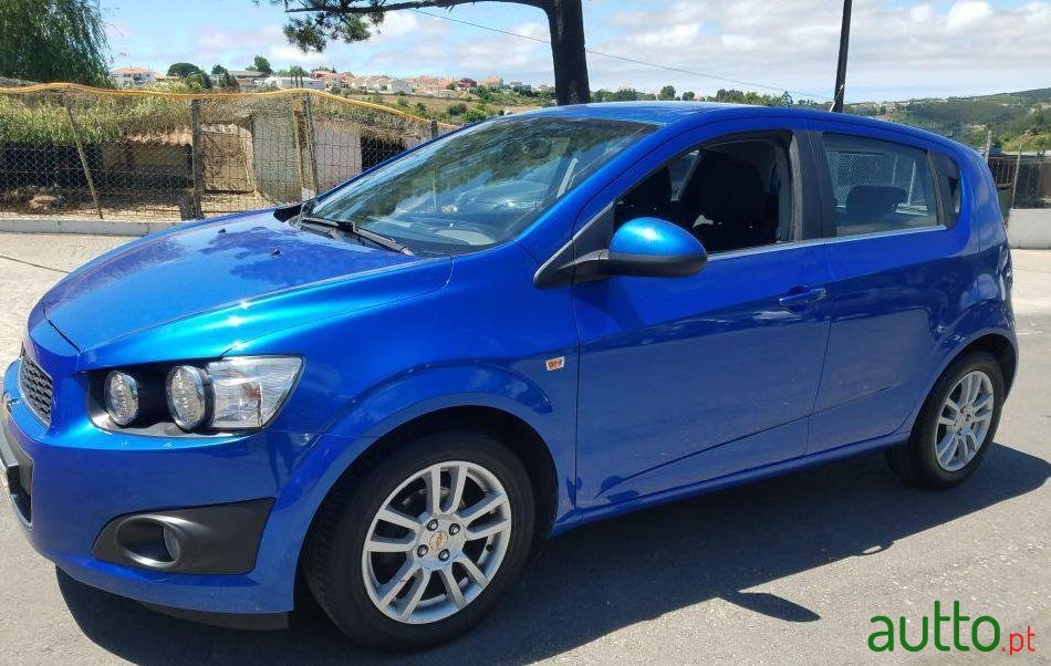 2011' Chevrolet Aveo photo #1